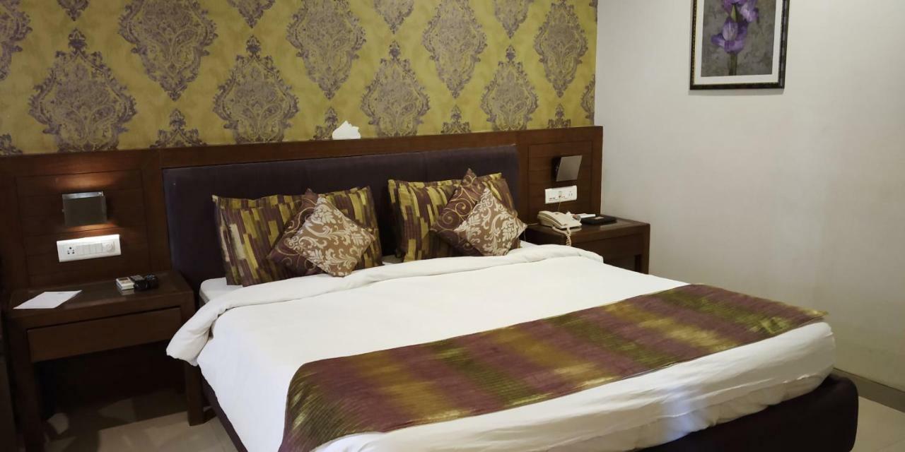 Matrix Inn Πούνε Εξωτερικό φωτογραφία